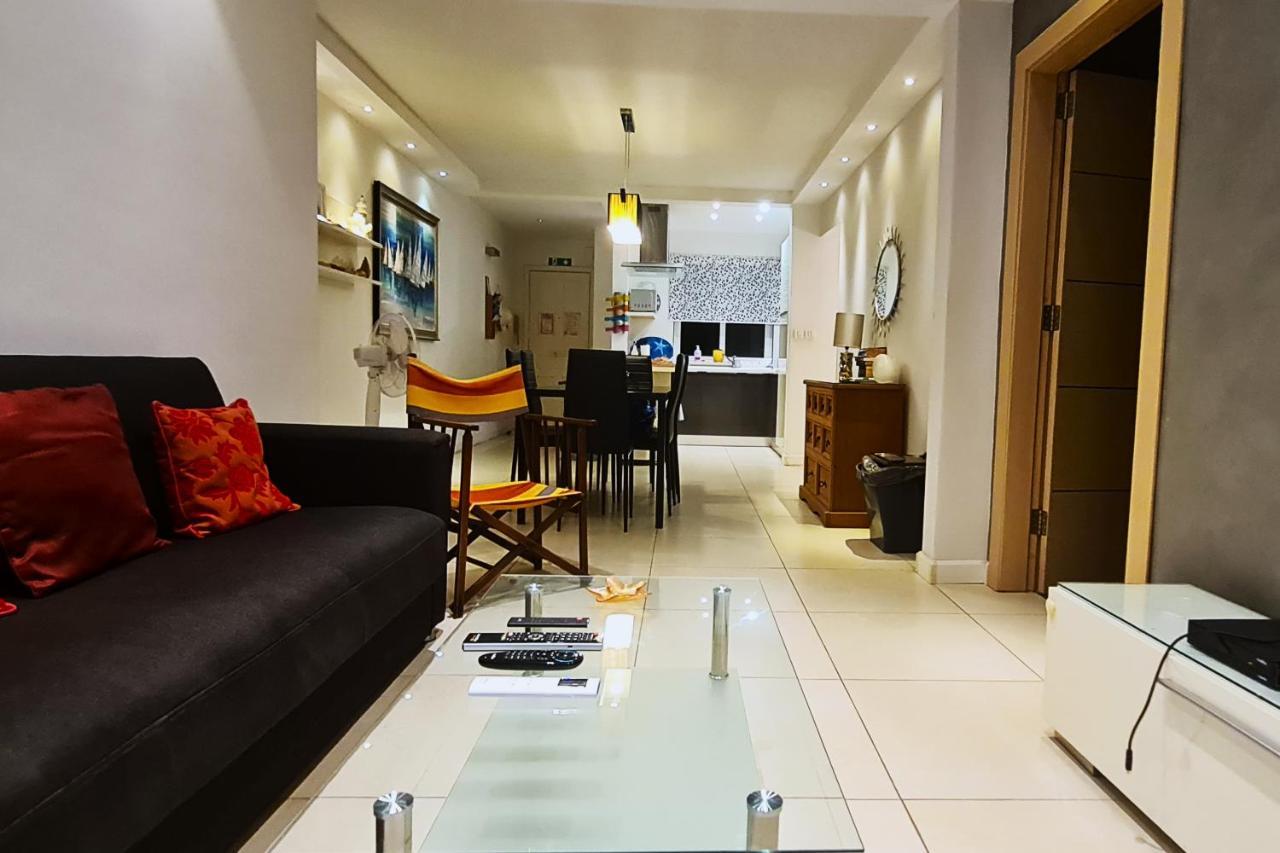 Unobstructred Seaviews, 2br, Kingbeds, Fully Acd